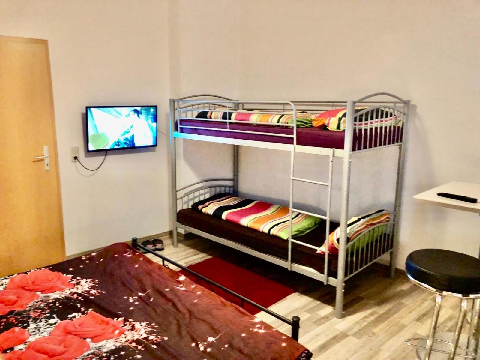 Ferienzimmer Healing Und Montuerwohnung Weissenfels Bagian luar foto