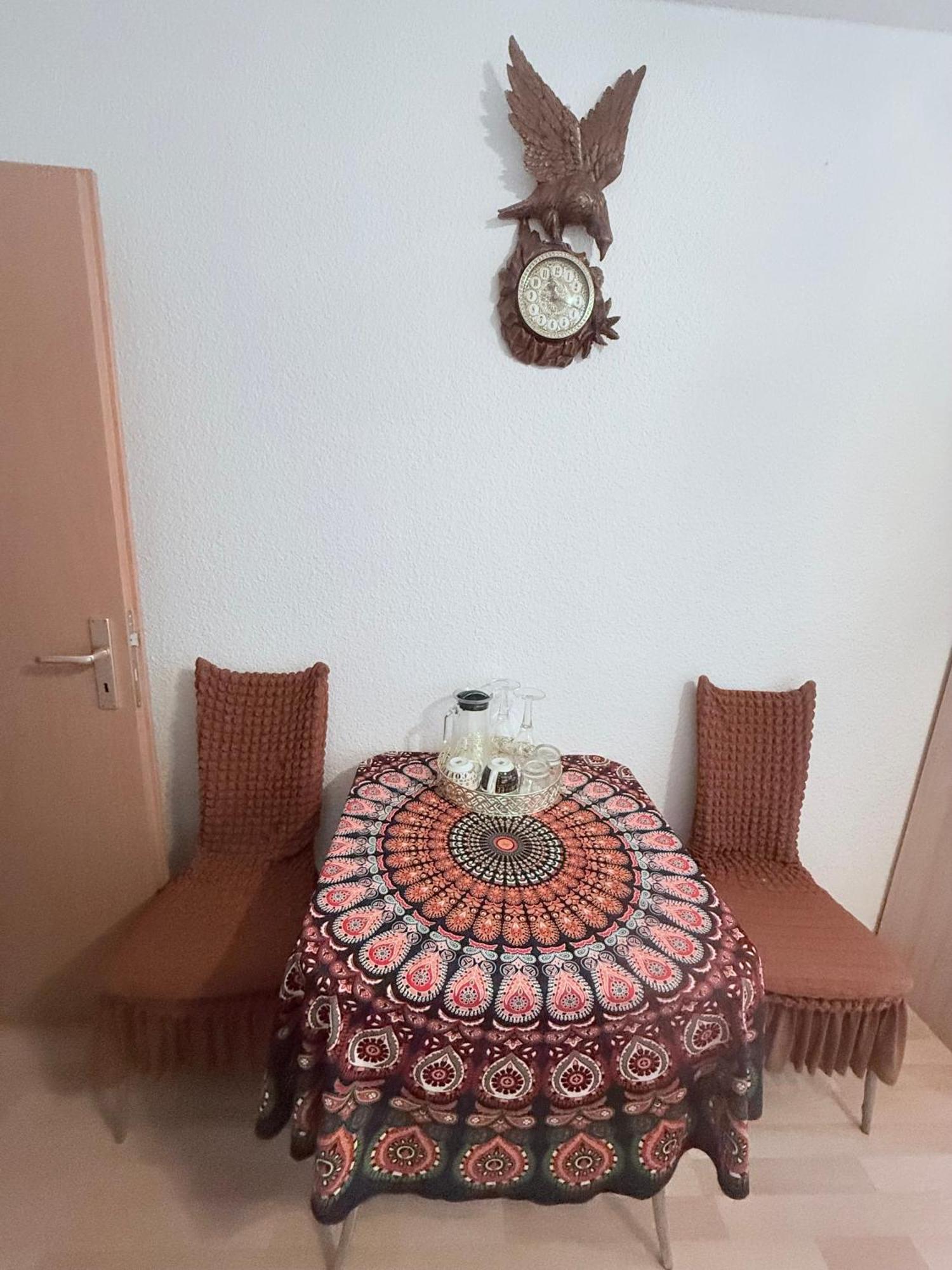Ferienzimmer Healing Und Montuerwohnung Weissenfels Bagian luar foto