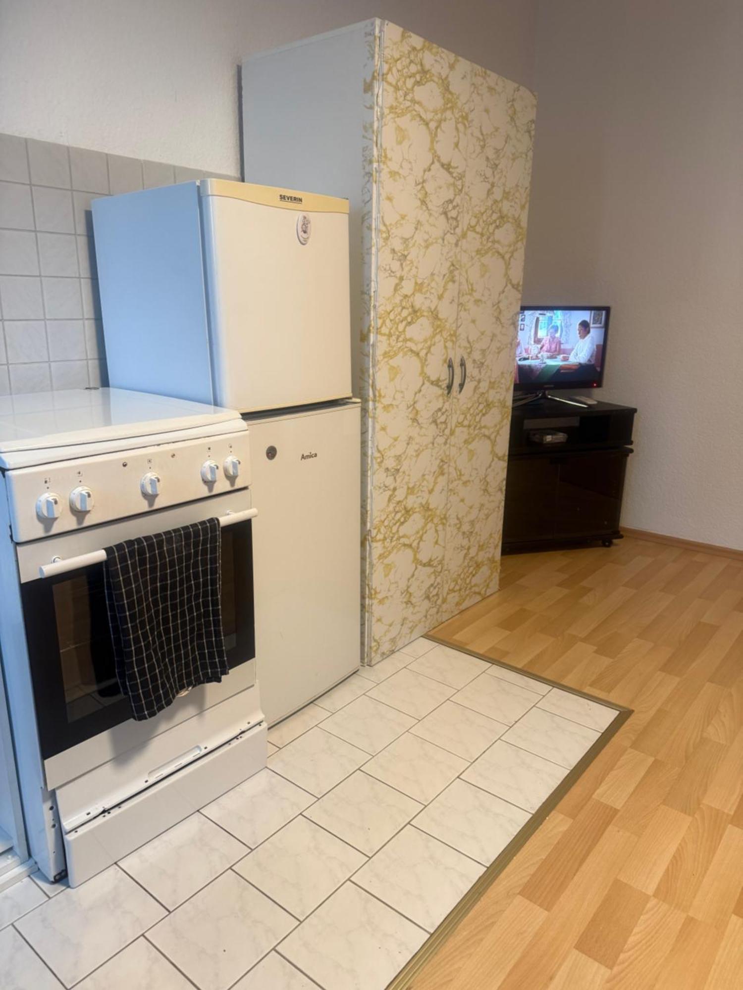 Ferienzimmer Healing Und Montuerwohnung Weissenfels Bagian luar foto