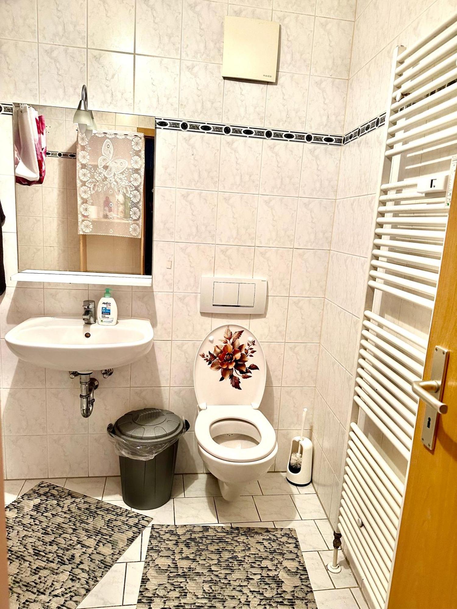 Ferienzimmer Healing Und Montuerwohnung Weissenfels Bagian luar foto
