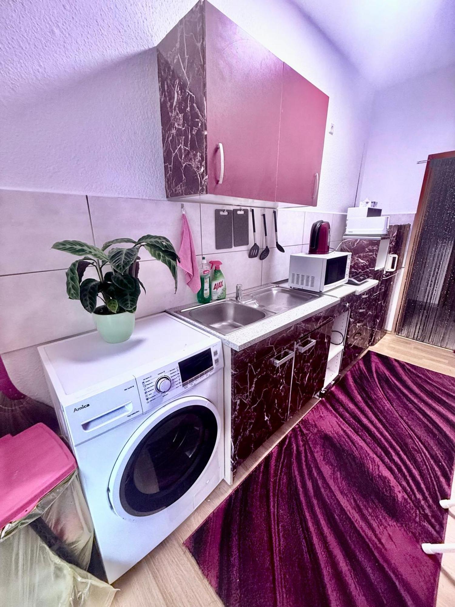 Ferienzimmer Healing Und Montuerwohnung Weissenfels Bagian luar foto